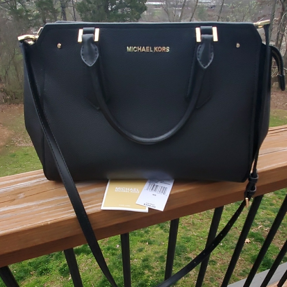 * Like New With Tags * Michael Kors 2 way purse
